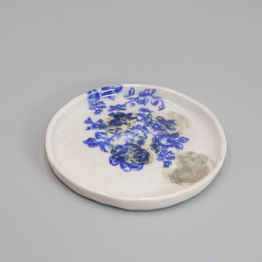 Floral ring dish