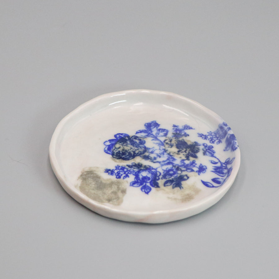 Floral ring dish