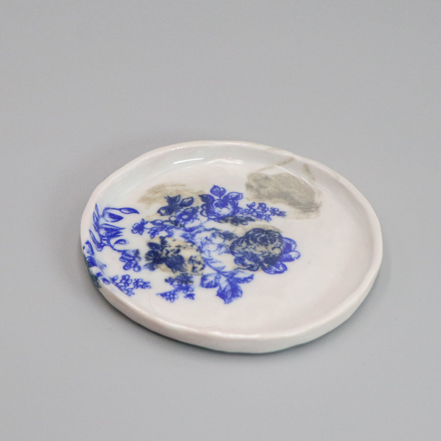Floral ring dish